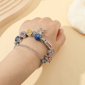 Pulsera <span class=keywords><strong>de</strong></span> Anime Marvel con Dijes <span class=keywords><strong>de</strong></span> Superhéroes, Cadena <span class=keywords><strong>de</strong></span> Joyería, Pulseras <span class=keywords><strong>de</strong></span> Estilo Lindo para Fanáticos, Cadena <span class=keywords><strong>de</strong></span> Mano - Product Image 6