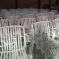 Chaises en plastique PP polypropylène modernes, empilables, ergonomiques, résistantes aux intempéries, couleurs personnalisées, vente en gros pour restaurant, café, bistrot, événement