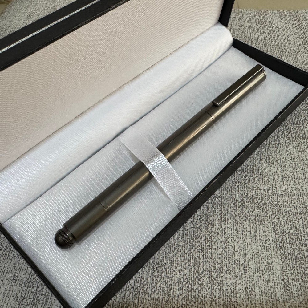 Flip-top gift box set