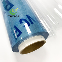 Rouleau de film PVC souple transparent Tiptop Matériau en feuille de vinyle transparent flexible pour la couverture d'emballage et l'utilisation de la papeterie