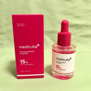 เซรั่มบำรุงผิวหน้า Medicube TXA+Niacinamide 15% Glow สำหรับดูแลหลังการเกิดจุดด่างดำ |   ออลอินวัน เดลี่ โคเรียนแคน |   เอสเซนส์ทรานเน็กซามิกเข้มข้นสูง - Product Image 1