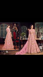 Vestido de fiesta de estilo indio con trabajo bordado - Product Image 2