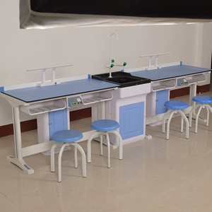 مقاعد مخبرية مخصصة من الراتنج الإيبوكسي - Product Image 1