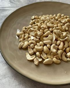 Nueces de Anacardo Orgánicas Naturales DALAI IMPEX - Foto en Primer Plano, Larga Vida Útil, de Orissa - Product Image 1