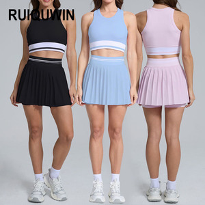 RUIQUWIN Vente en gros Ensemble de yoga 2 pièces pour femmes : Jupe plissée taille haute à rayures et brassière de sport dos nu, séchage rapide, pour le golf et le tennis - Product Image 1