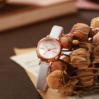 Jam Tangan Wanita Quartz Mewah Trendy Terlaris 2025, Akrilik Alloy, Penunjuk Artistik, Terinspirasi Retro, Sederhana, Serbaguna
