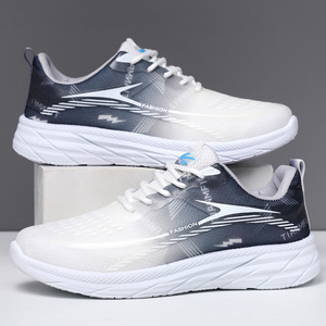 รองเท้ากีฬาแบบสวมใส่ได้หลากหลาย น้ำหนักเบา กันลื่น รุ่นใหม่รับฤดูใบไม้ผลิ ระบายอากาศได้ดี เหมาะสำหรับผู้ชาย ใส่ลำลองหรือวิ่งได้ - Product Image 6