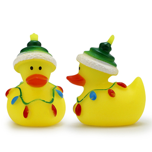 Vente en gros d'usine : Jouets pour enfants Canard Amusant - Canard en caoutchouc jaune de Noël, jouets de <span class=keywords><strong>bain</strong></span> créatifs de 2 pouces pour les 0-4 ans - Product Image 1