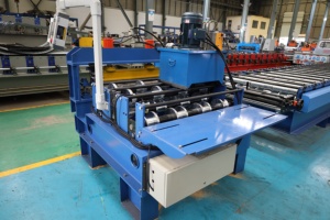 Máquina Automática para Fabricar Perfiles de Canaletas de Lluvia para Techos de Acero Color Aluminio a Bajo Precio con Velocidad de 10-20 m/min - Product Image 5