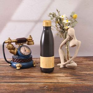 Gobelet en acier inoxydable avec un design moderne et une isolation sous vide - Product Image 3