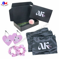 Paquet de cheveux cadeau en papier d'emballage d'extension de cheveux avec logo personnalisé étiquettes volantes en forme de coeur et étiquettes à perruque pour extensions de cheveux