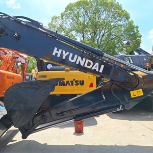 Excavatrice sur pneus Hyundai 210W-9T de 21 tonnes, robuste, avec garantie d'un an et haute efficacité pour la construction et l'exploitation minière - Product Image 3