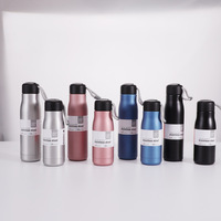 Vente chaude portable tasse d'eau Portable sports de plein air bouteille d'eau thermos tasse haute qualité 304 en acier inoxydable vide cadeau tasse