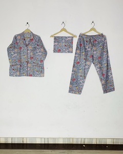 Ensemble de pyjama pour femmes, motif ethnique imprimé à la main, gris, peau sensible, haute qualité, prix de gros - Product Image 1