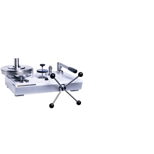 Manomètre à piston pour liquides moyens de la série P3100 avec modèles d'étalonnage hydraulique P3125-PSI - Product Image 2