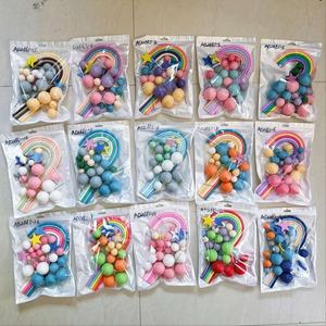 21 Pièces de Plaques Décoratives en Caoutchouc Souple Arc-en-ciel à Motifs de Dessins Animés Populaires pour la Décoration de Gâteaux Colorés et les Cake Toppers - Product Image 3