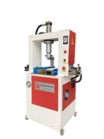 Nouvelle machine de presse à semelle pneumatique en PVC SD-709N avec technique de pressage latéral de semelle de pantoufle EVA