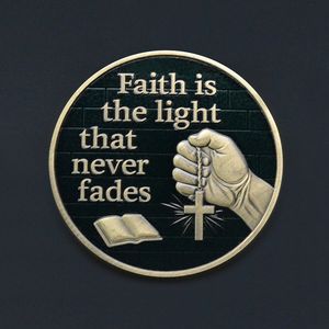 Moneda Conmemorativa Religiosa de Hierro Plateado con Diseño Personalizado y su Logotipo - Product Image 3