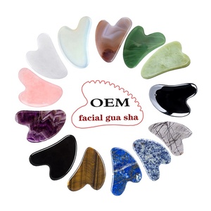 Piedra Gua Sha de Cuarzo Rosa Natural en Forma de Corazón, Herramientas de Masaje Facial con Logotipo Personalizado, Terapia de Guasha, Raspado de Guasha para Adelgazar el Rostro - Product Image 1