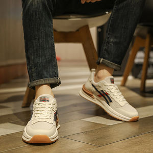 Zapatillas deportivas casuales de malla transpirable retro para hombre 2026, con correa, para correr, viajar, con plantilla de EVA, para caminar en otoño - Product Image 5