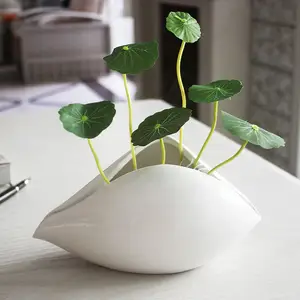 New design european creativity simplicity style shell shape ceramics ornaments home decoration for home