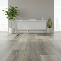 Plancher stratifié HDF professionnel moderne AC4 résistant à l'usure, installation par clic polyvalente, panneau de bois pour salon, finition mate