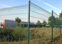 Panneau de clôture en treillis soudé 3D courbé, pliage triangulaire, galvanisé/revêtu de poudre/PVC, clôture de sécurité antirouille pour usage résidentiel