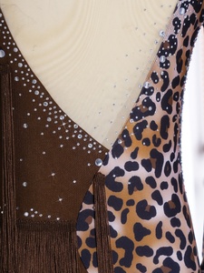 Justaucorps de danse pour femme, asymétrique, à une manche, avec franges et découpe dorsale, pour performance scénique contemporaine, sur mesure - Product Image 5