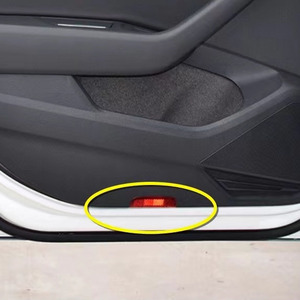 Réflecteur de lumière rouge pour panneau de porte intérieur sous la porte 1KD947419 pour VW Jetta MK5 MK6 <span class=keywords><strong>Golf</strong></span> <span class=keywords><strong>5</strong></span> <span class=keywords><strong>6</strong></span> <span class=keywords><strong>GTI</strong></span> Passat B6 B7 CC 1K0947419 - Product Image 5