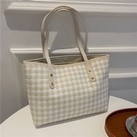 Sac à bandoulière en toile à motif écossais, grande capacité, pour les trajets quotidiens, style décontracté, nouvelle collection automne 2026, tendance, en polyester
