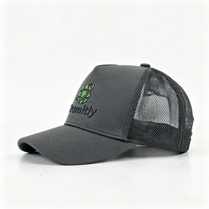 Gorra Trucker Gris Personalizada con Bordado 3D, Unisex, Transpirable, de Malla, Ajustable, para Deportes al Aire Libre - Product Image 2