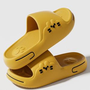 Pantuflas de Interior con Diseño de Patrones Lindos, Antideslizantes, Ligeras y con Suelas Suaves para Hombres y Mujeres - Product Image 4