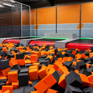 Nouvel équipement de <span class=keywords><strong>trampoline</strong></span> intérieur commercial, <span class=keywords><strong>trampoline</strong></span> professionnel de saut à l'élastique pour les parcs d'attractions pour enfants - Product Image 1