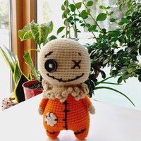 Hollo Ween Gift Poupée gothique au crochet sonore unisexe en fibre de polyester, jouet artisanal tricoté, décoration