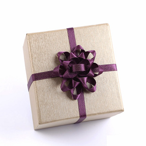 Mới Đến Nhà Máy Bán Buôn Tùy Chỉnh Đóng Gói Satin Ribbon Bow Cho Hộp Quà Tặng Bọc Kéo Cung Pre-Gắn Cung - Product Image 2