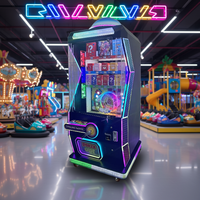 Machine de jeu d'arcade à monnayeur avec griffes et prix rotatifs