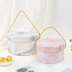 Irregular Shape Gift Boxes Marble Printed Pattern Decorative Packing Flowers Boxes With Handle Wrapping Candy For Birthday Gift