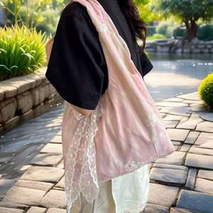 Sac à bandoulière dégradé de grande capacité avec décoration en dentelle Sac fourre-tout à la mode pour femme - Product Image 4