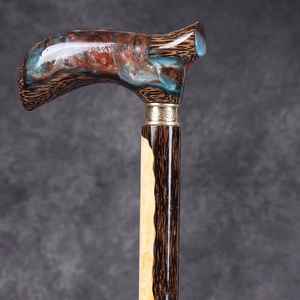 Bastón artesanal único con trabajo de resina que ofrece un diseño elegante y un rendimiento robusto - Product Image 5