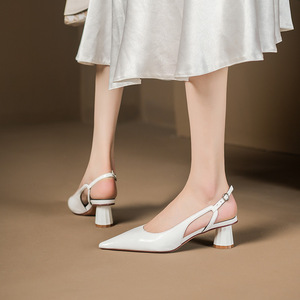 Escarpins à bout pointu et bride arrière, talon carré, doublure en cuir, chaussures de bureau à talon haut, tendance mode, boucle décorative, couleur unie - Product Image 2