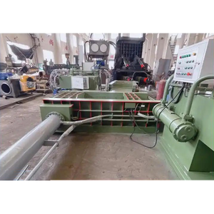 Máquina empacadora de chatarra CE/ISO de precio competitivo para reciclar carrocerías de coches usadas - Product Image 3