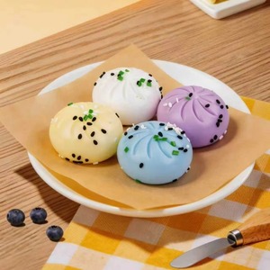 Juguetes de simulación de bolas chinas, juguetes blandos de TPR para apretar, divertidos juguetes antiestrés para todas las edades - Product Image 1