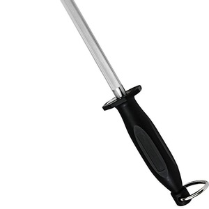 Afilador de cuchillos de acero inoxidable, herramienta manual para afilar, para uso doméstico en la cocina, con mango negro y llavero. - Product Image 2