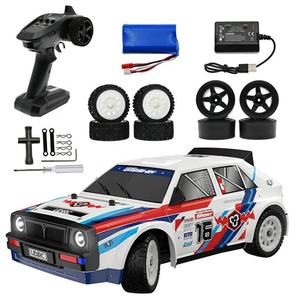Voiture de course RC électrique 4x4 télécommandée UD1603 avec gyroscope, lumières LED et châssis métallique 1/16 2.4G pour drift - Product Image 2