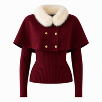 Pull en tricot style cape à deux pièces avec col en fourrure de renard amovible