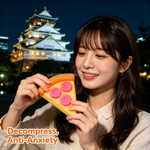 Jouet anti-stress portable pour femmes, vente en gros, boîte mystère de pizza sensorielle élastique, article de décompression doux à presser - Product Image 5