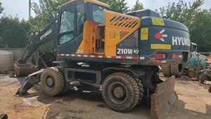 Escavatore Idraulico Gommato Hyundai R210W-VS - Product Image 5