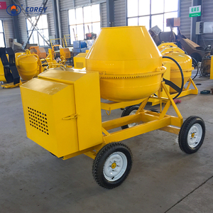 Bétonnière mobile Corey haute efficacité 12m³/h, moteur diesel refroidi par air 16HP, équipement de mélange de ciment autochargeant, garantie 2 ans - Product Image 2