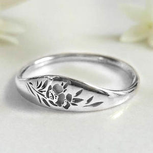 Anelli in lega con motivo floreale F822, placcati oro 18 carati, gioielli unisex alla moda, regalo per donne e uomini - Product Image 4