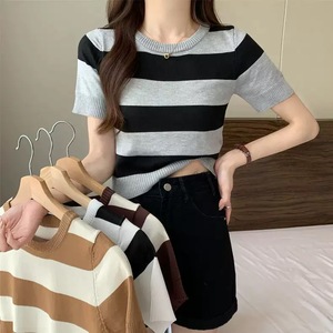 T-<span class=keywords><strong>shirt</strong></span> d'été rayé à manches courtes pour <span class=keywords><strong>femme</strong></span>, haut ajusté à carreaux colorés, pull tricoté à <span class=keywords><strong>col</strong></span> <span class=keywords><strong>rond</strong></span> style Hot Girl - Haut court polyvalent - Product Image 1